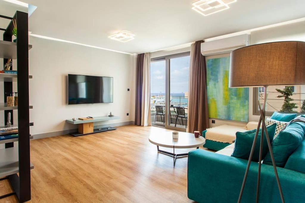 Minimal Loft Art With Sea View Over Heraklion Harbour Kültér fotó