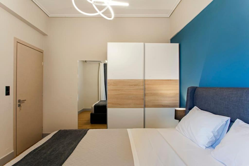 Minimal Loft Art With Sea View Over Heraklion Harbour Kültér fotó